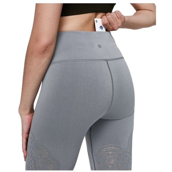LULULEMON Reveal Crop Zen Expression Solar Grey Leggings Size 4 - Picture 5 of 5